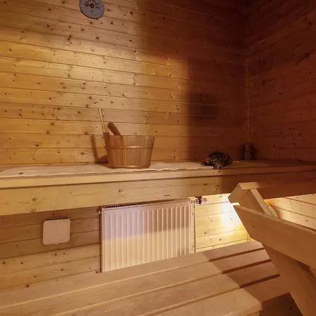 Quiet 8-16 Pers Sauna Terraces Wi-fi Appartamento